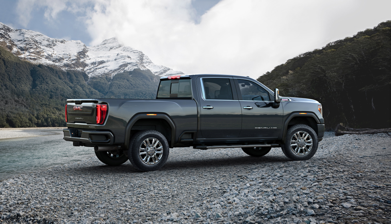 Illustration for article titled The 2020 GMC Sierra HD Adds Luxury and Loses That Face